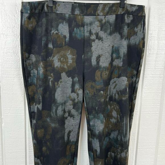 💓sold💓not for sale💓Soft Surroundings Women Floral Pull On Stretch Pant Green Mat - Picture 3 of 6